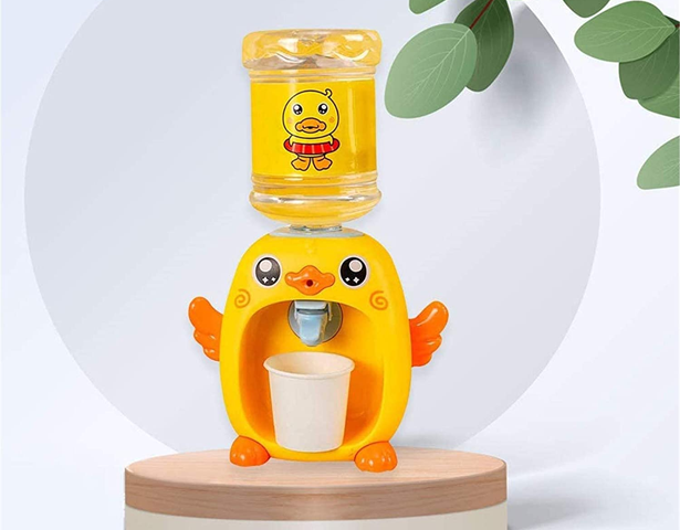 Duck Shape Water Dispenser toy
